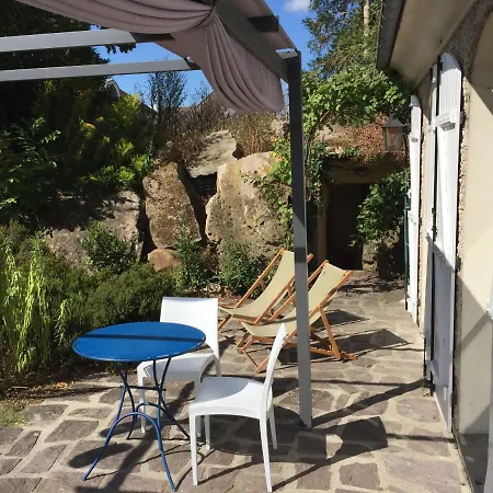 La Maison Du Couette-café 3*